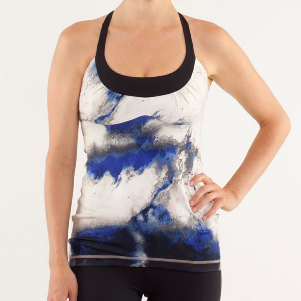 Lululemon tank top scoop me up blue black white EUC size 4